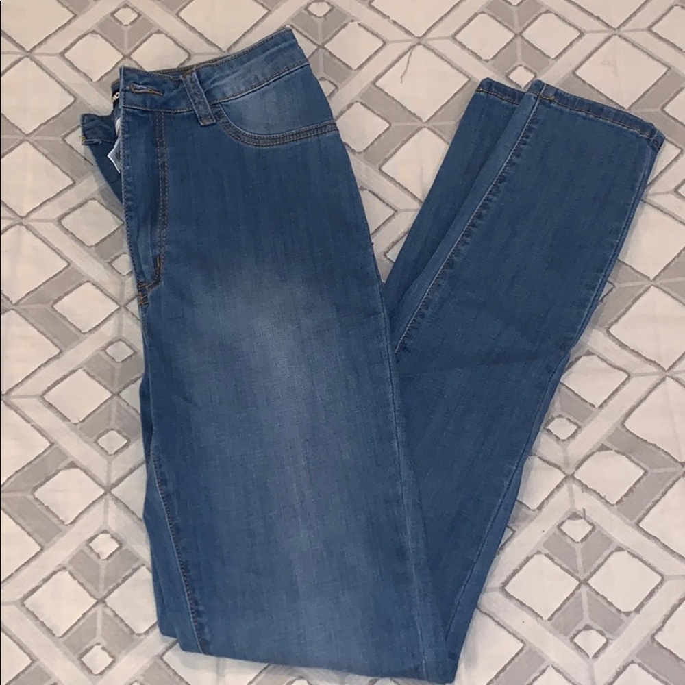 High Waisted Jeans